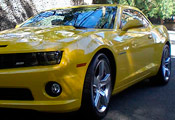 Locação de Camaro Amarelo